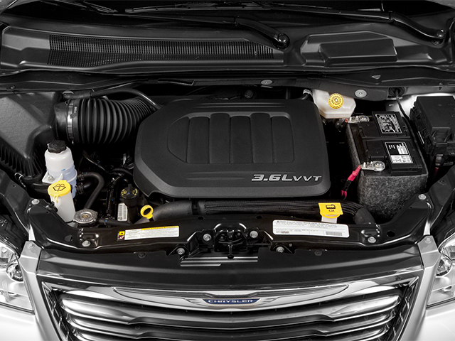 2013 Chrysler Town and Country Touring-L