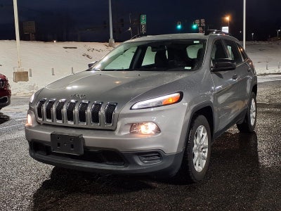 2016 Jeep Cherokee Sport