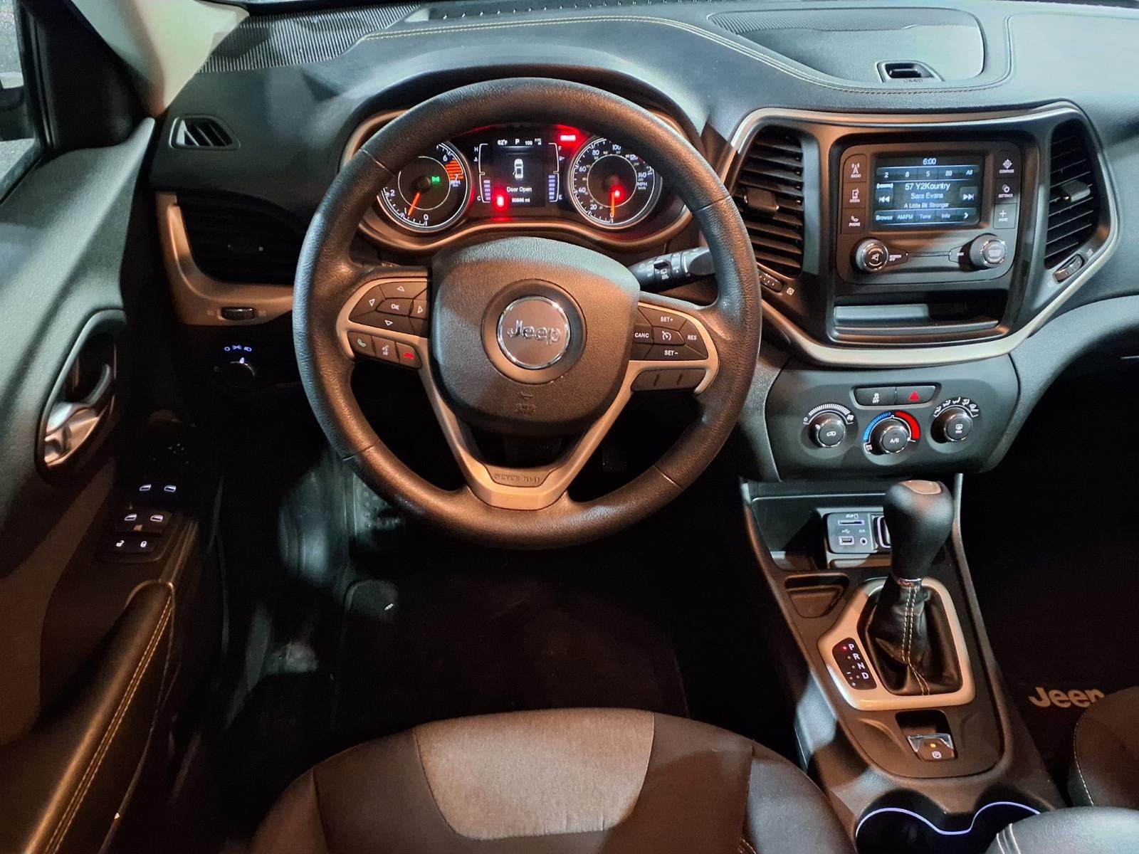 2016 Jeep Cherokee Sport