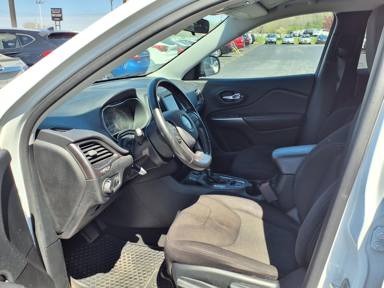 2020 Jeep Cherokee Latitude