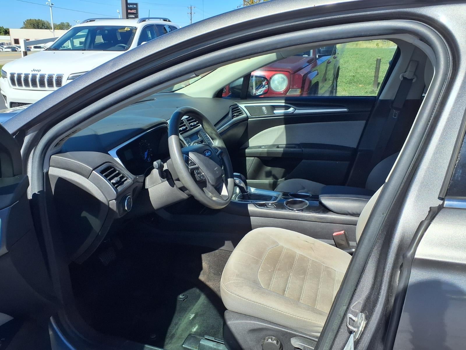 2014 Ford Fusion S