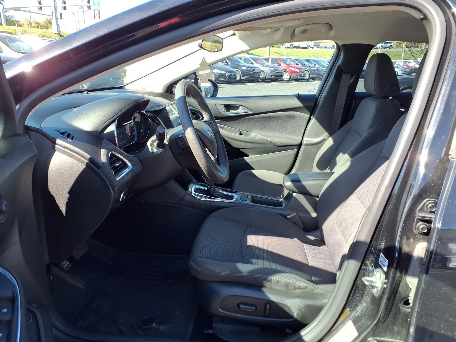 2017 Chevrolet Cruze LT Auto