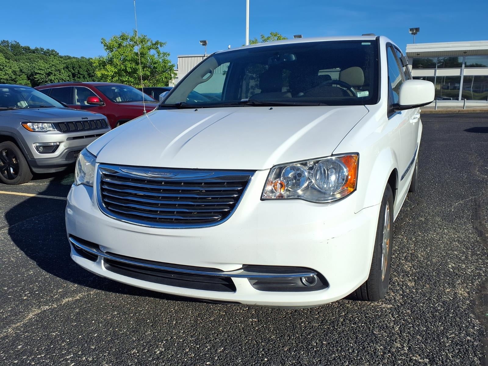 2016 Chrysler Town and Country Touring