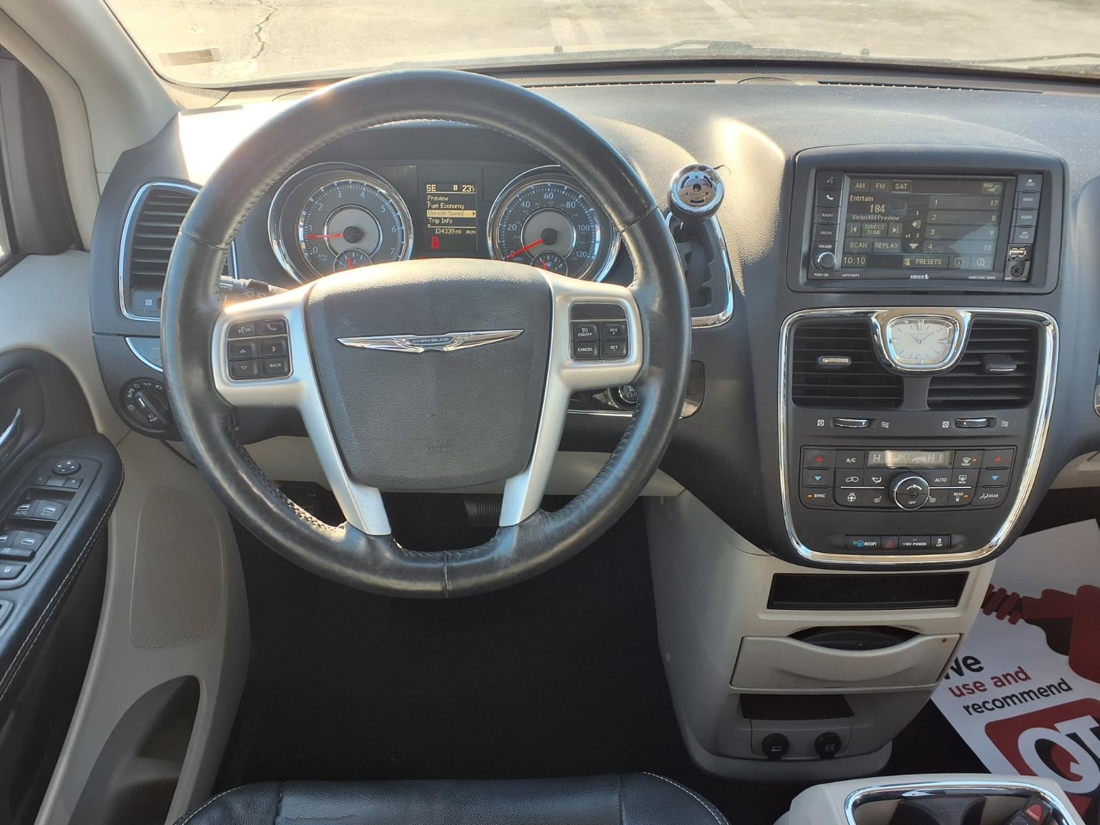 2015 Chrysler Town and Country Touring-L