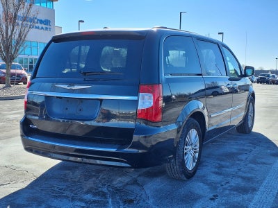 2015 Chrysler Town and Country Touring-L