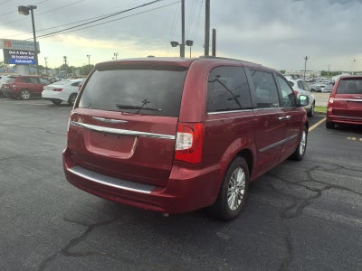 2013 Chrysler Town and Country Touring-L