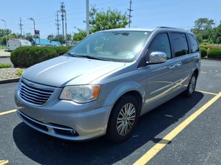 2014 Chrysler Town and Country Touring-L