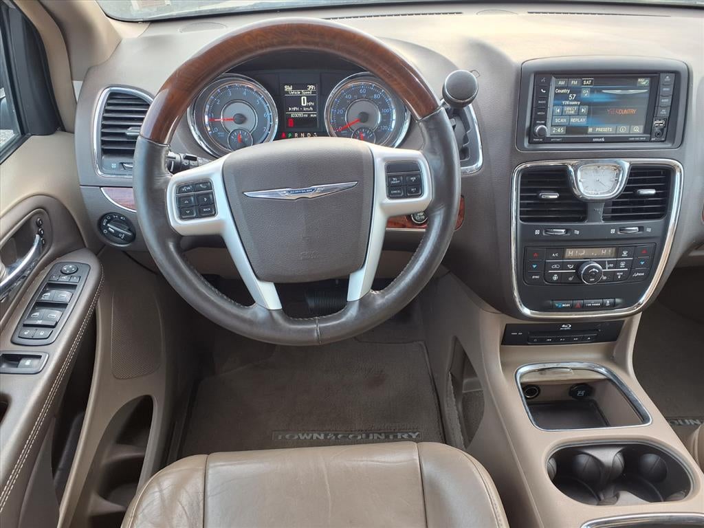 2014 Chrysler Town and Country Limited