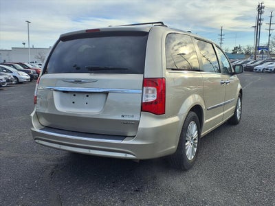 2014 Chrysler Town and Country Limited