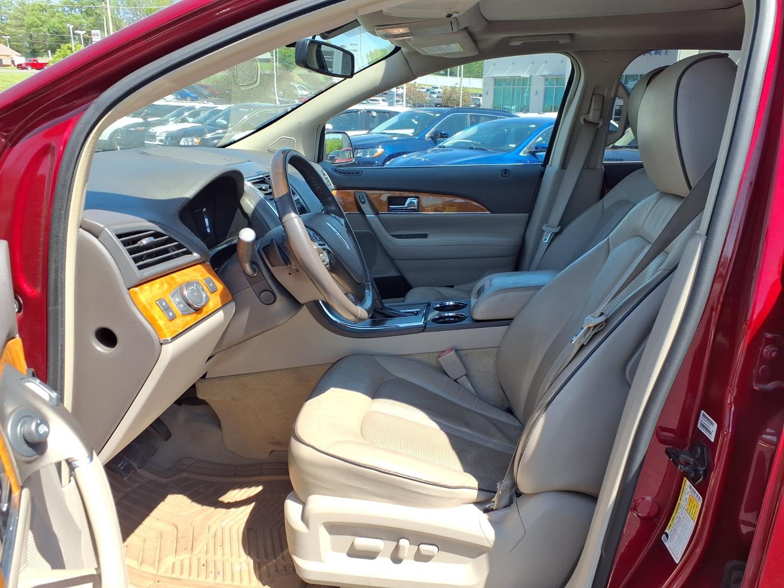 2014 Lincoln MKX Base