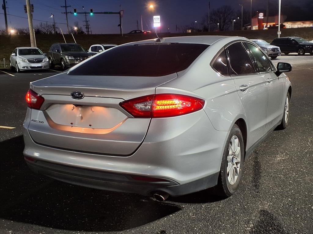 2016 Ford Fusion S