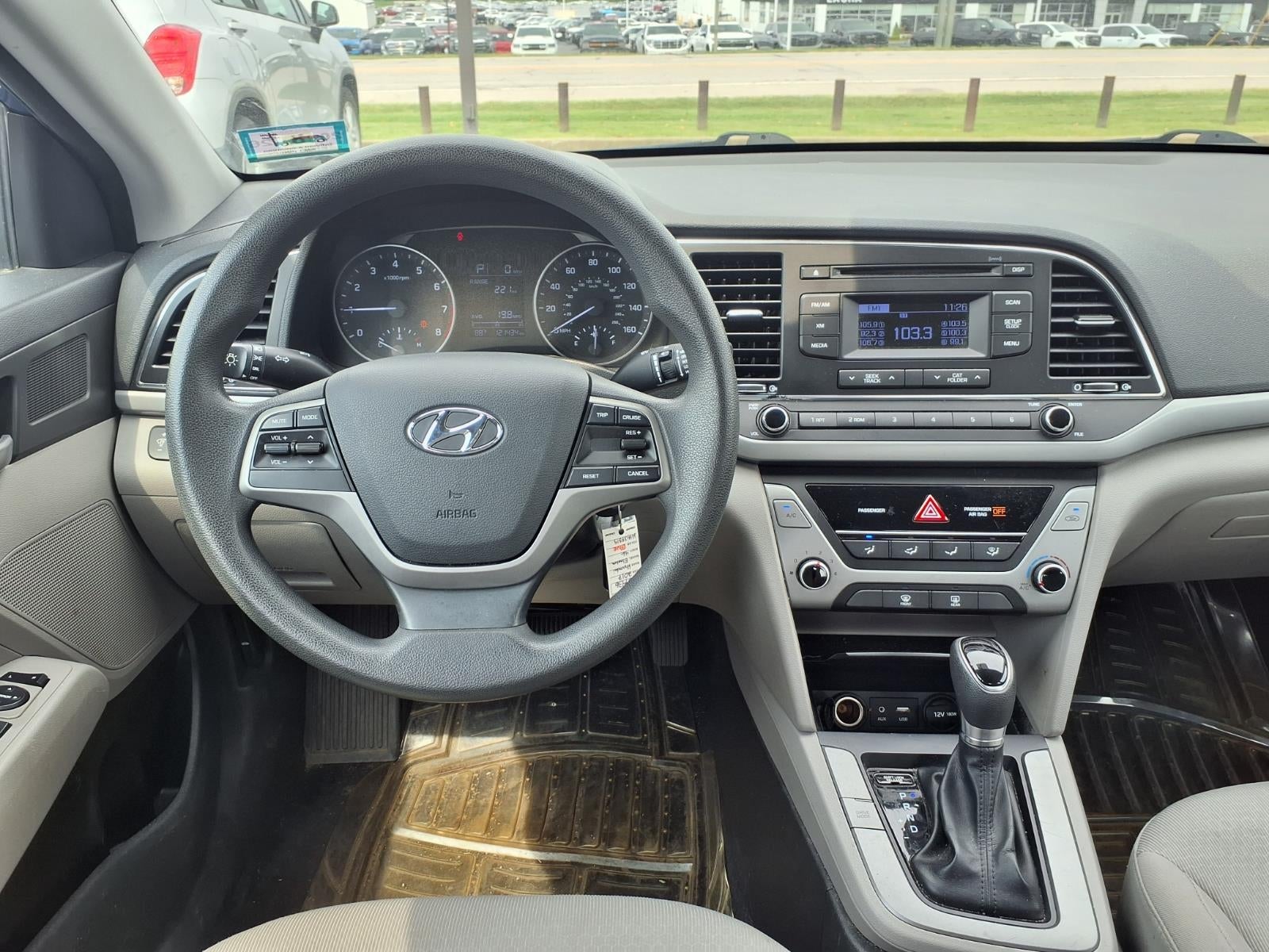 2017 Hyundai ELANTRA SE