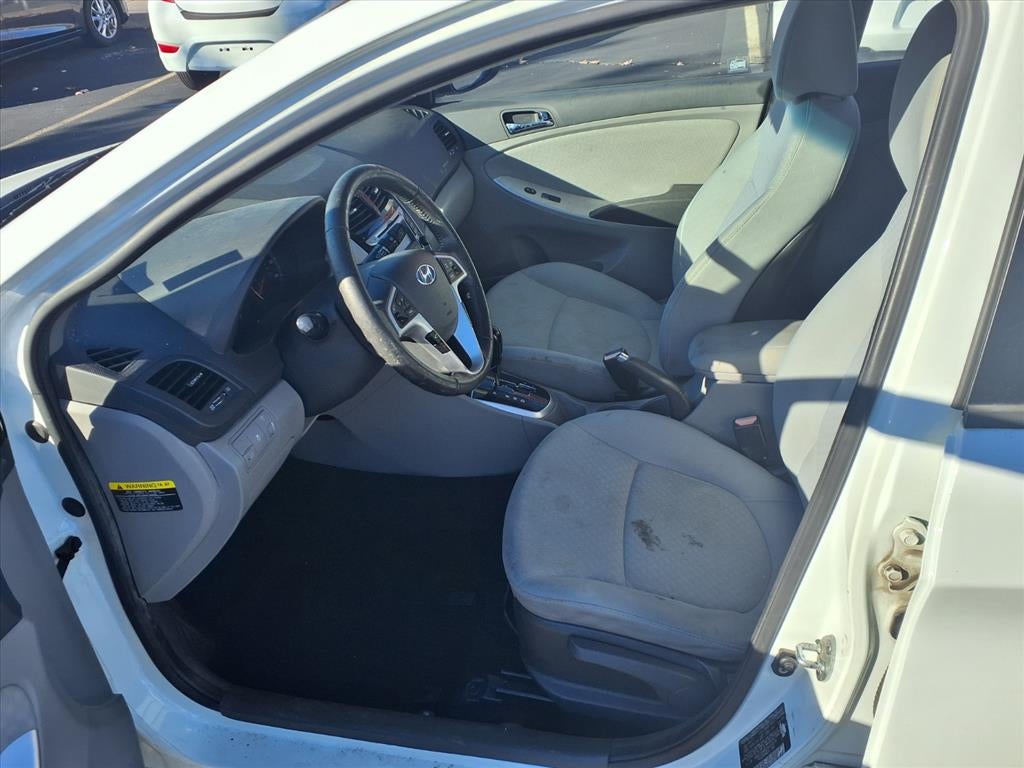 2012 Hyundai ACCENT SE