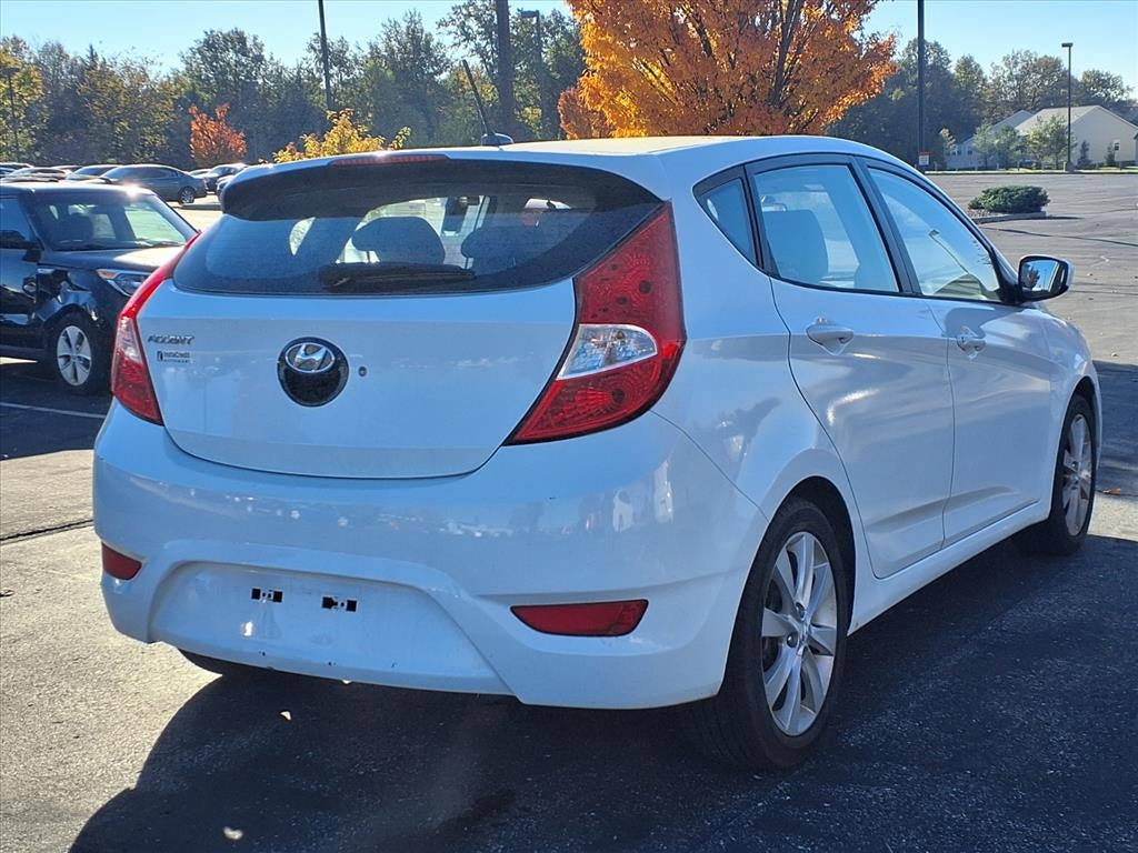 2012 Hyundai ACCENT SE
