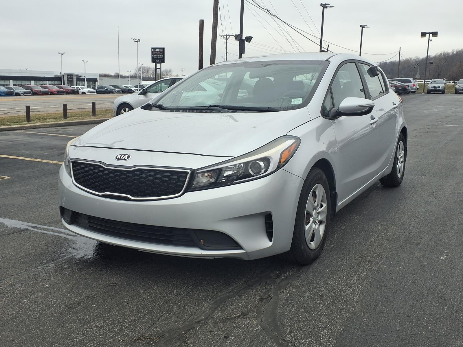 2017 Kia Forte5 LX